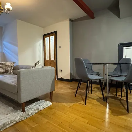 Appartement One Bedroom Basement Flat