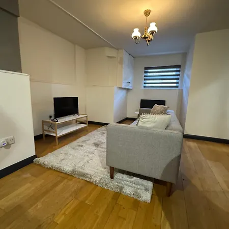One Bedroom Basement Flat Appartement Leeds (West Yorkshire)